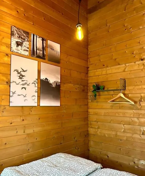 Cozy Chalet With Garden And Jacuzzi Near Amsterdam Vijfhuizen 0*,  Netherlands