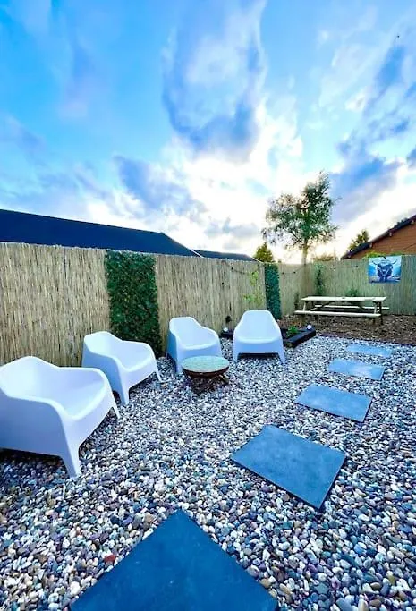 Holiday home Cozy Chalet With Garden And Jacuzzi Near Amsterdam Vijfhuizen